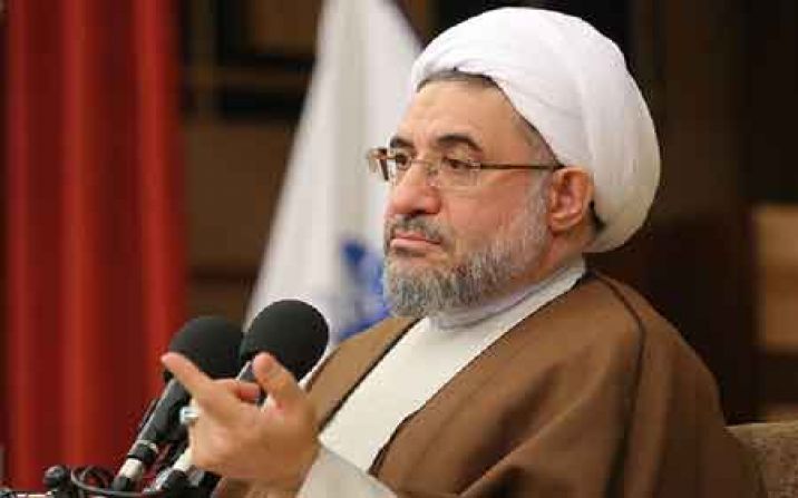 سیدکمال حیدری با بیانصافی همه علمای شیعه را قائل به کافر بودن اهل سنت میداند! سیدکمال حیدری با بیانصافی همه علمای شیعه را قائل به کافر بودن اهل سنت میداند!